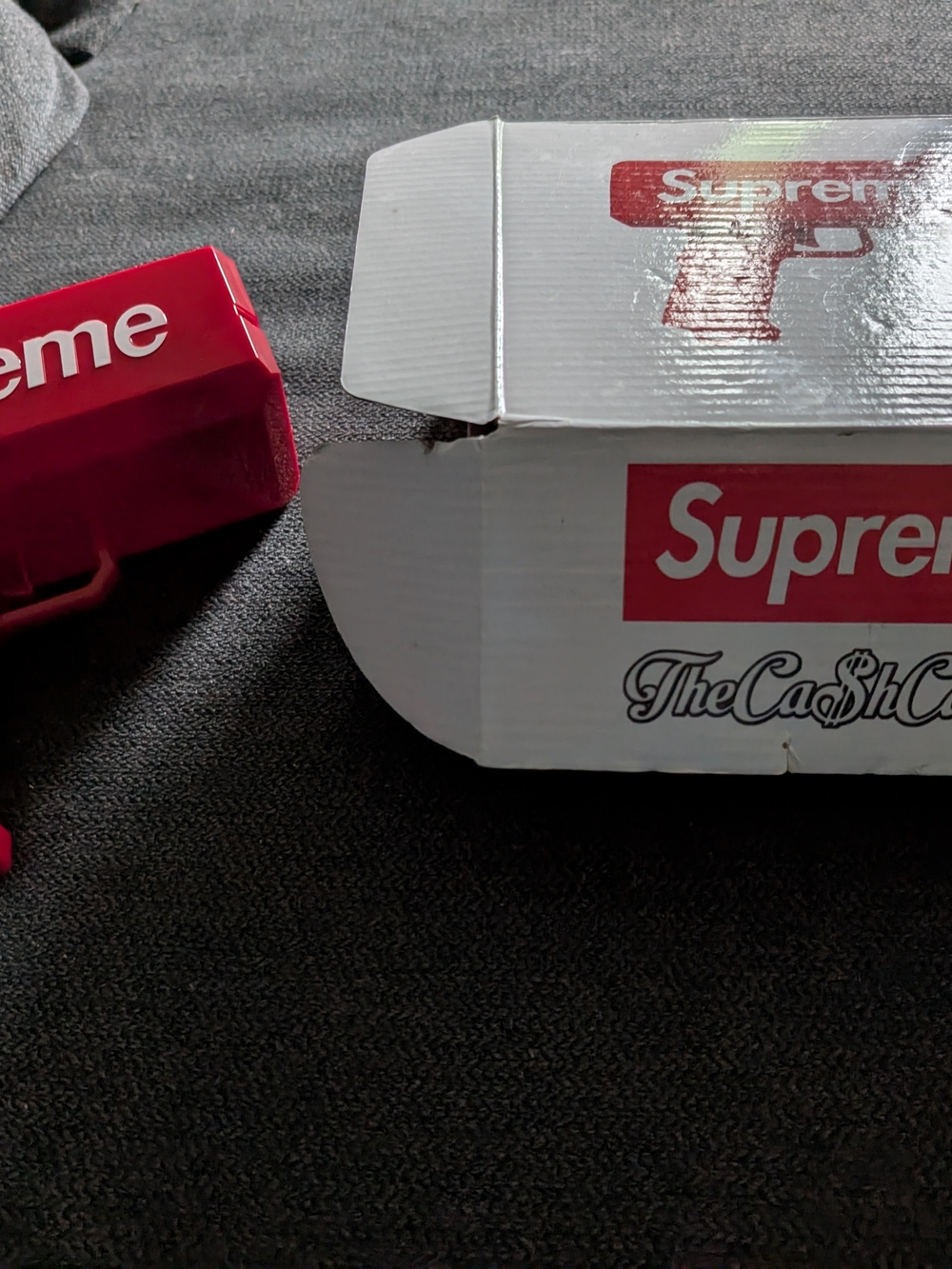 Supreme Red Cash Cannon Party Launcher